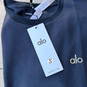 ALO Yoga Men's Dark Blue Crewneck Sweater